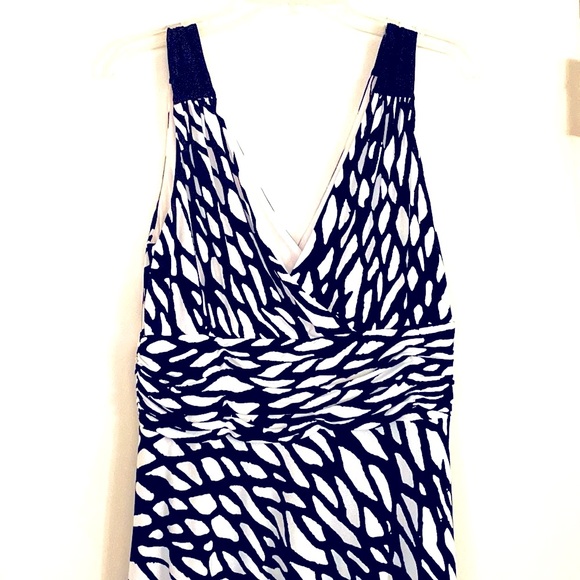 Donna Morgan Dresses & Skirts - ❤️NWOT. Donna Morgan zebra print summer dress.